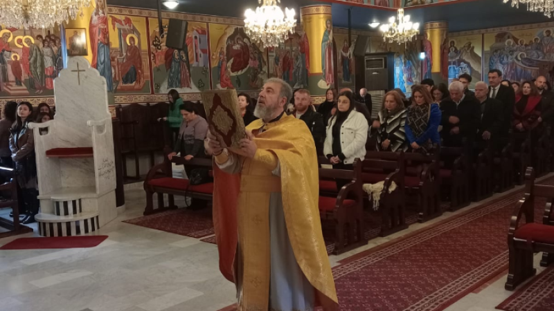 لبنان يحتفل بعيد ميلاد السيد المسيح والقداديس تعم المناطق