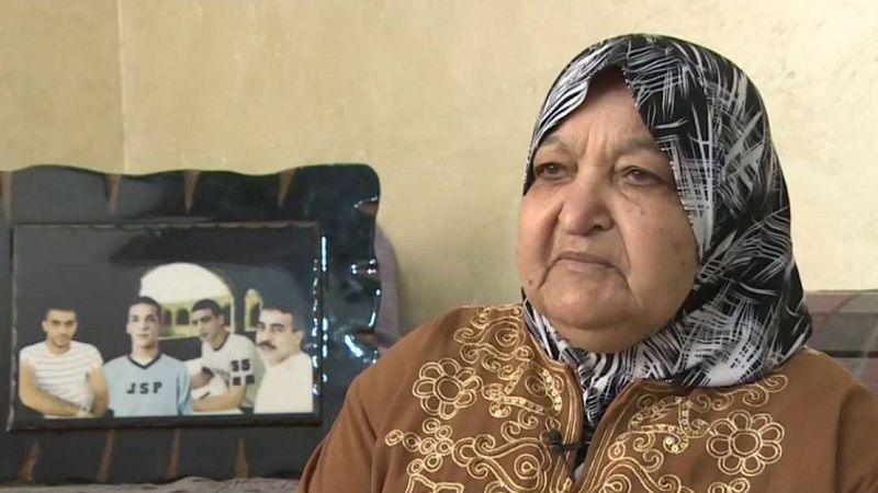 بعد الإفراج عن أبنائها المبعدين.. أم ناصر أبو حميد لـ "العهد": أنتظر بشوق عودتهم إلى حضن الوطن 