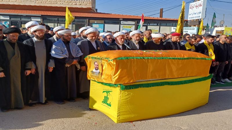 بالصور| حزب الله وأهالي حومين التحتا شيّعوا الشهيد على طريق القدس حسن عزّ الدين 